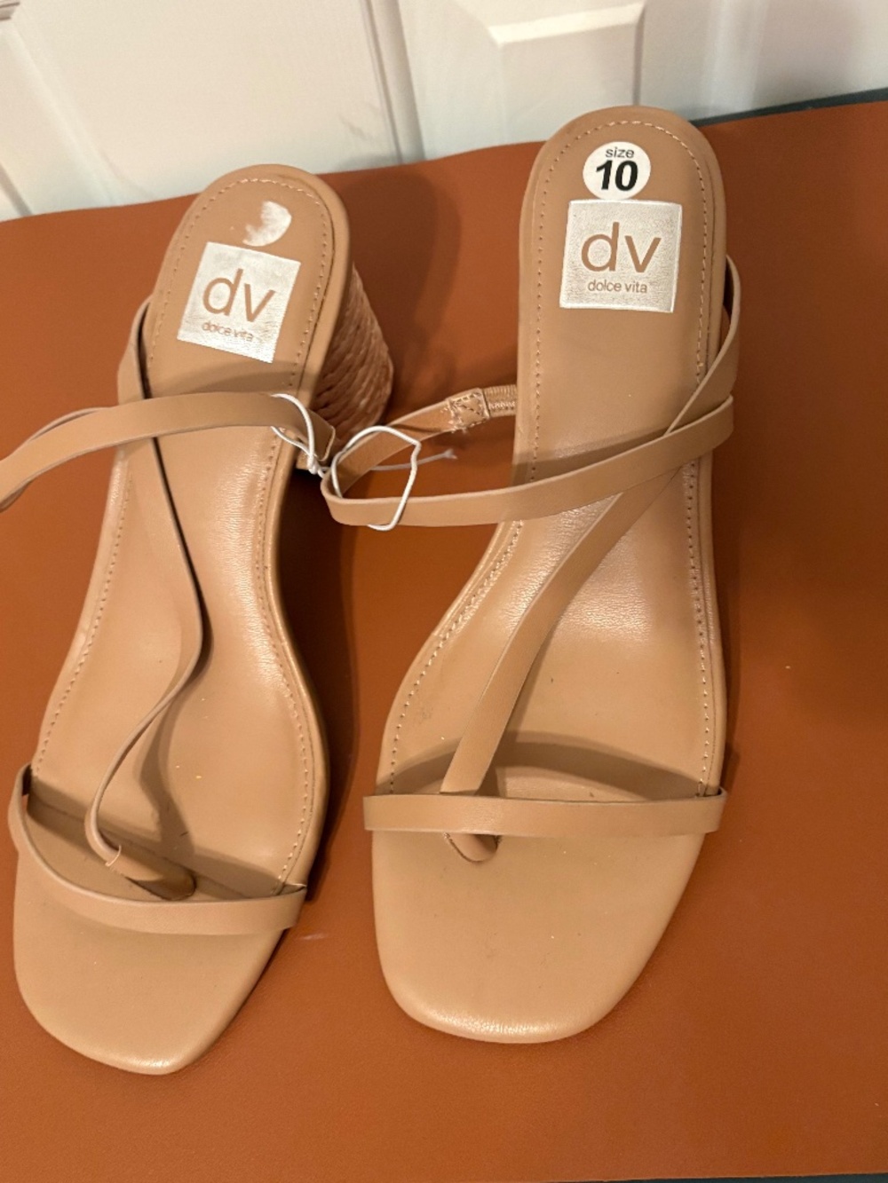 Dolce Vita flip flop strap heel size 10